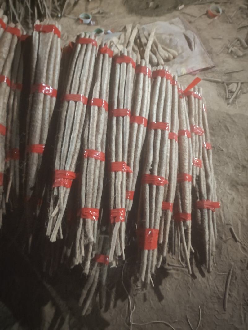 白玉山药，精品货，大通货，应有尽有，价格可洽谈，品质保证