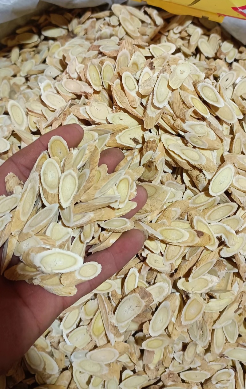 岷县精品黄芪大片中片小片产地直发诚信经营全国发货