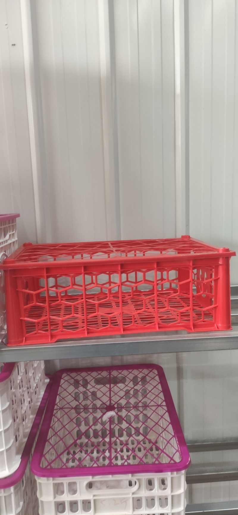 厂价直销塑料瓷白框塑料黑框，爱媛板框，葡萄框等各种礼品框
