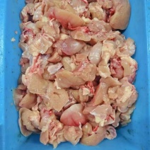 鸡腿碎肉长期生产质量稳定质量保证全国冷链物流发货欢迎咨询洽谈
