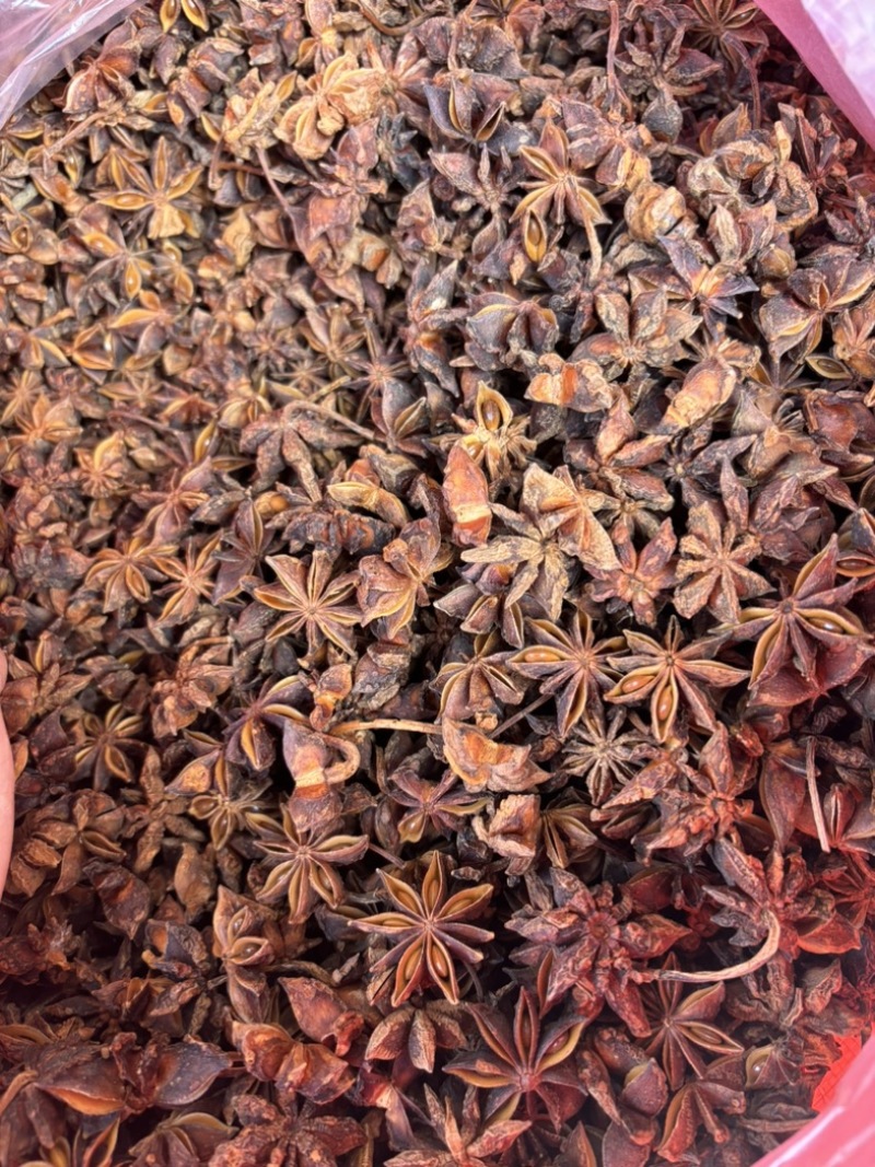 广西大红八角，无硫足干，产地直销，大量批发