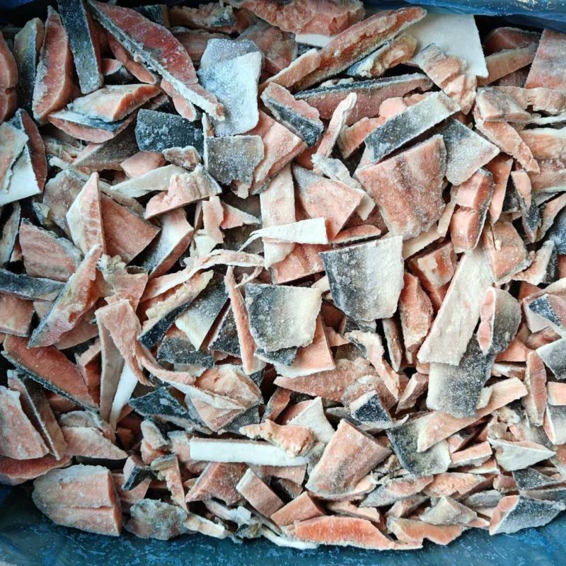 马哈鱼带皮碎肉无皮无药新加工新鲜，以价咨询为实