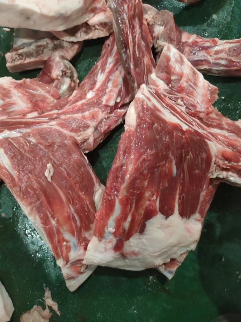 大羊带边加肉方间骨