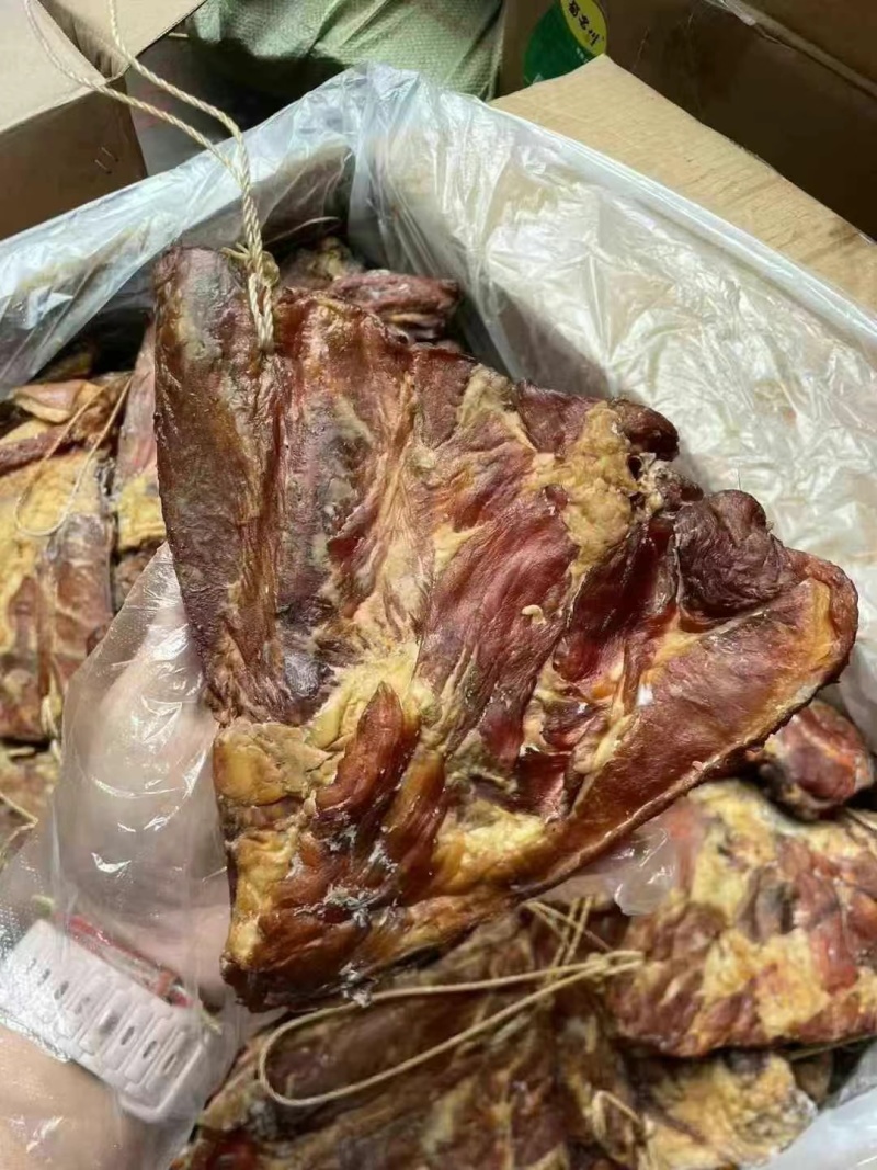 四川风味三角腊排风干腊肉跑江湖地摊五香麻辣风干腊排三角排