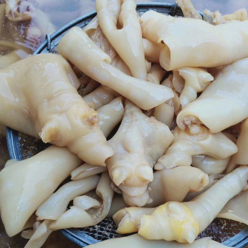 原色牛蹄皮一手货源，常年有货，质量保证，需要的联系