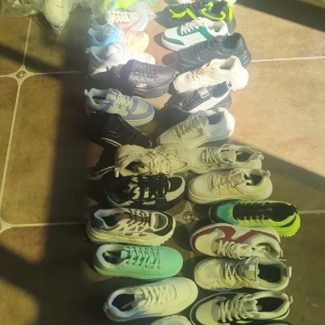 3000左右双，女杂款，12.8元清货，35-40码
