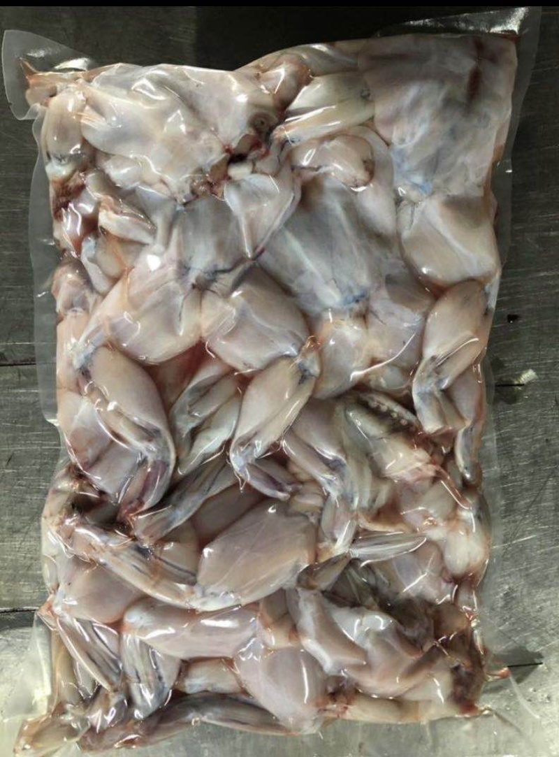 牛蛙，冰鲜牛蛙肉去皮去头去内脏干锅牛蛙烧烤牛蛙牛蛙火锅