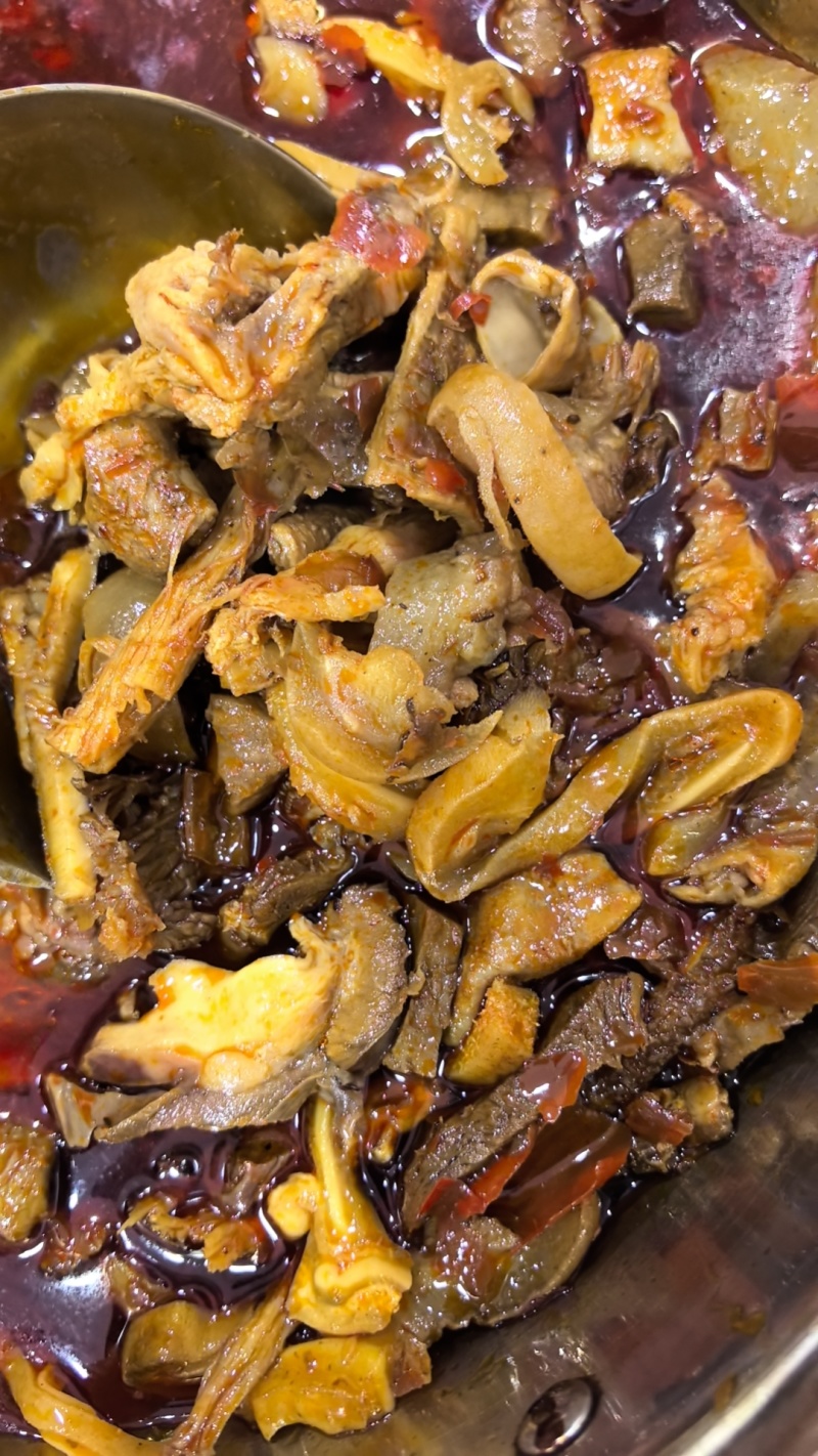 飞水牛杂批发牛肚牛肠牛心牛头肉自由搭配八成熟免洗免切商用