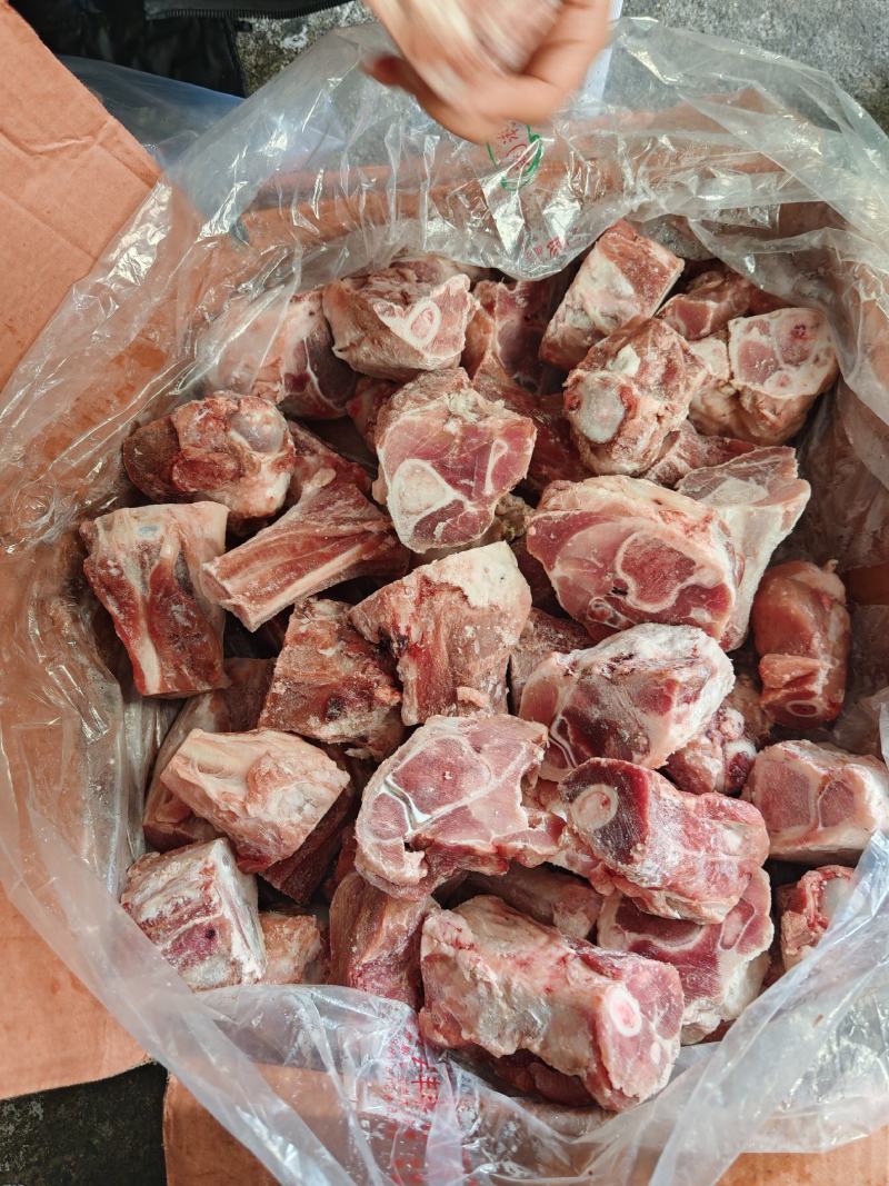 多肉后腿骨块