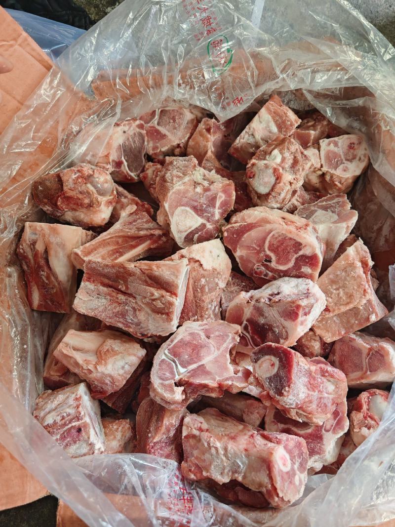 多肉后腿骨块