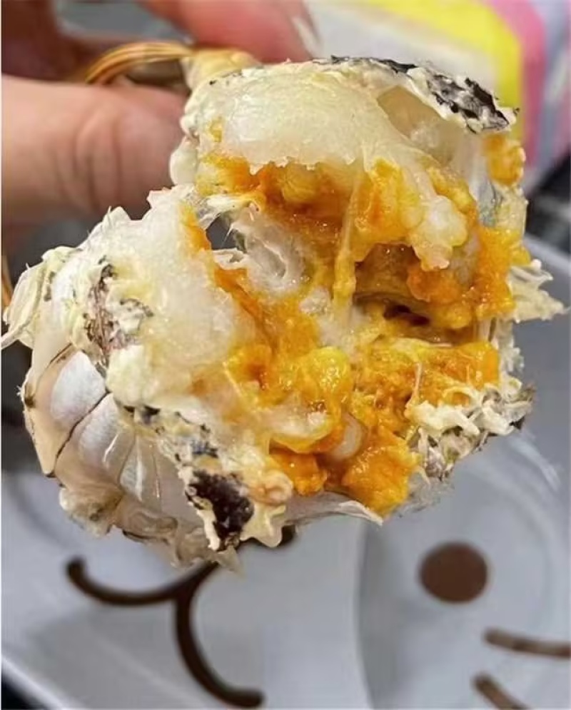精品大闸蟹大量上市袋装礼盒装都有价格便宜需要联系