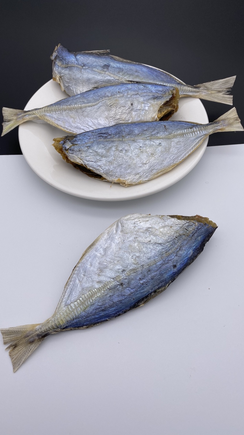 黄尾鱼咸鱼干
