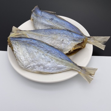黄尾鱼咸鱼干