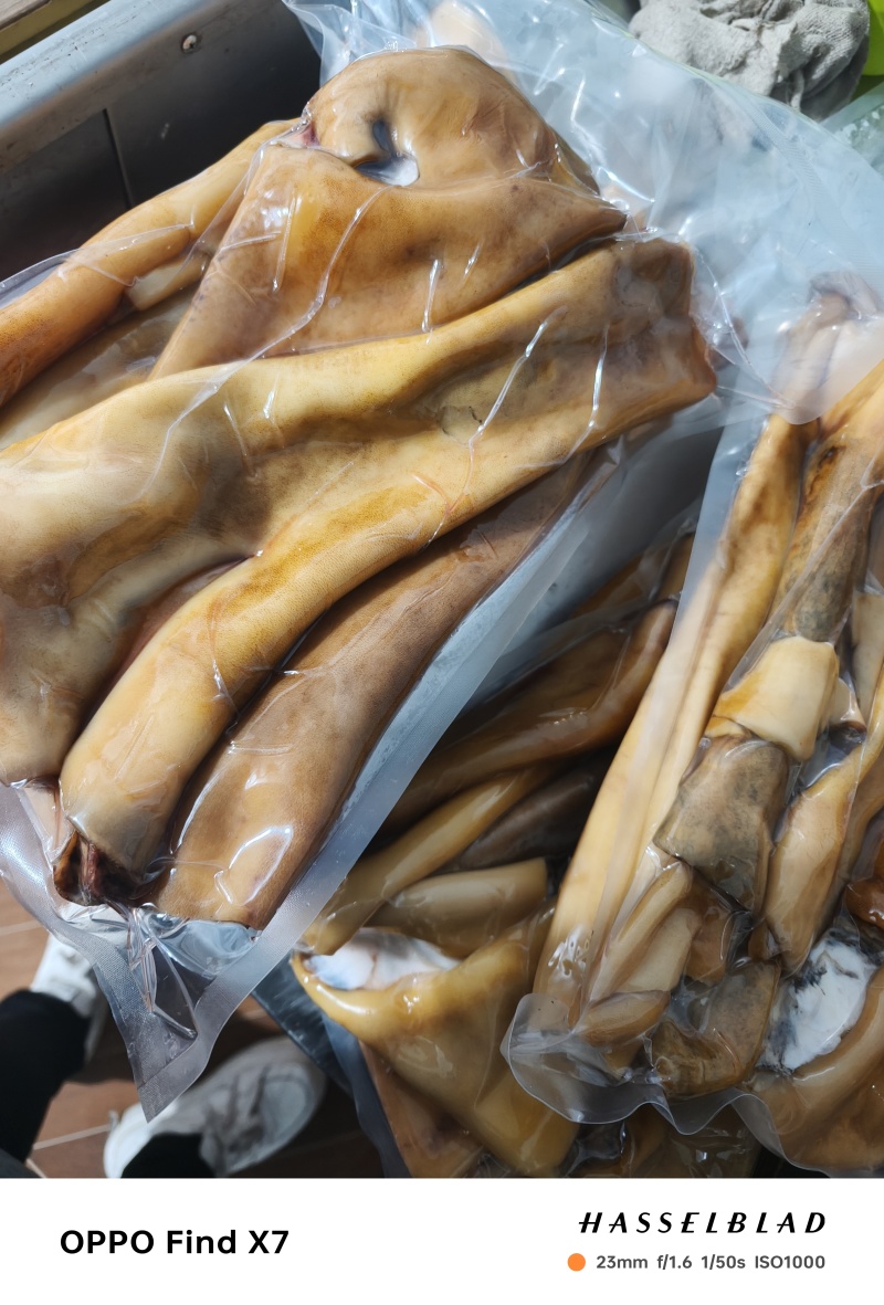 草原火烧牛蹄皮，新鲜干净肉厚，量大老板提前订货！