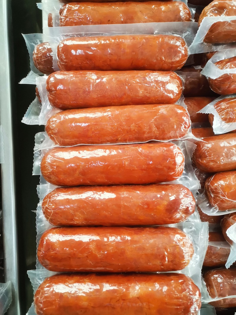 300克青岛老火腿，含肉量94%，纯猪肉口感好，厂家批发