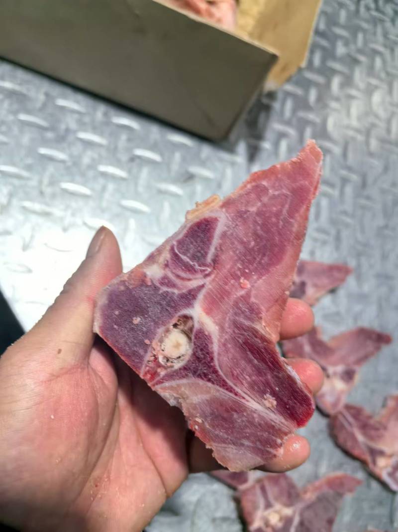 满肉猪龙骨，现货，可自提。可快递