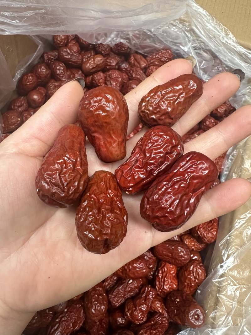 新疆和田红枣皮皮枣煲汤泡水红枣子批发价红枣