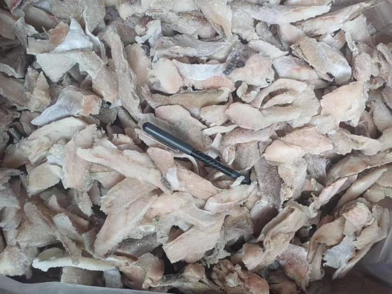鳕鱼碎肉去刺