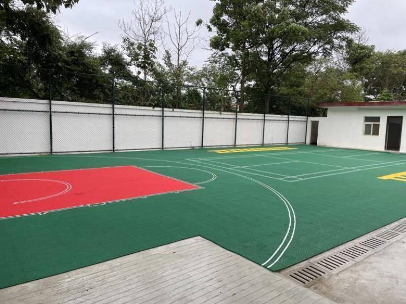 球场围网学校操场篮球场勾花护栏网室内足球体育场菱形隔离网