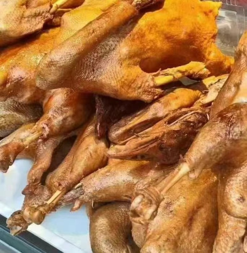 批发荣昌卤鹅熟食卤菜特产烧鹅地摊展销会
