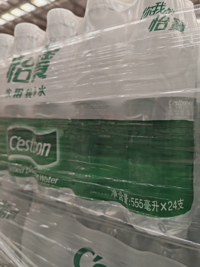 新日期怡宝矿泉水555毫升*24瓶