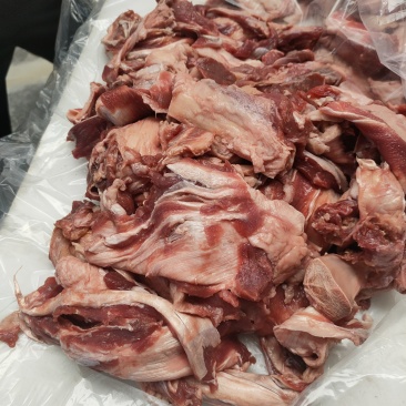 源头厂家直发。纯干无油牛肉筋，长期供用量大优惠