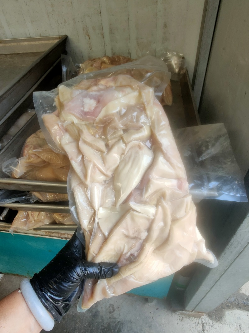 熟牛腩筋长年现货供应，寻找长期合作伙伴。