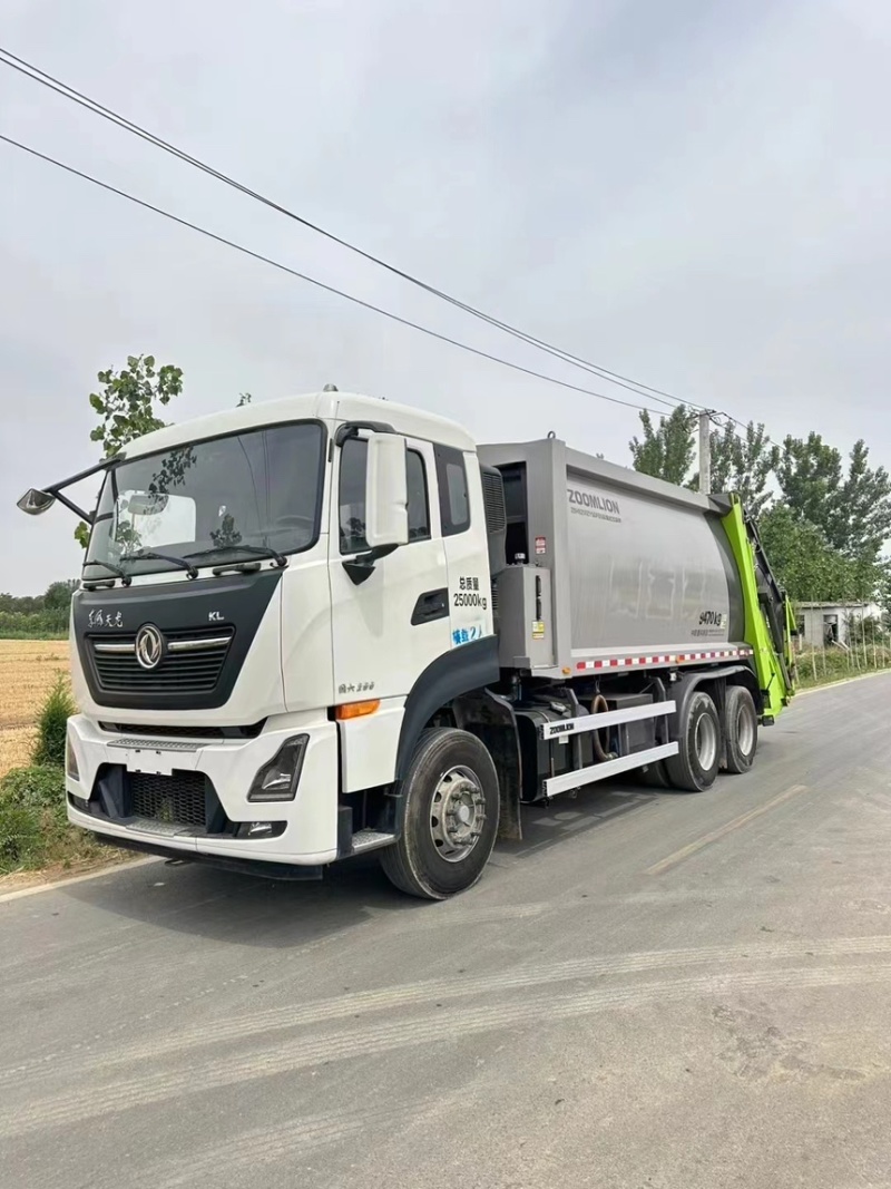 20年5月上牌，22方中联重科5250压缩车