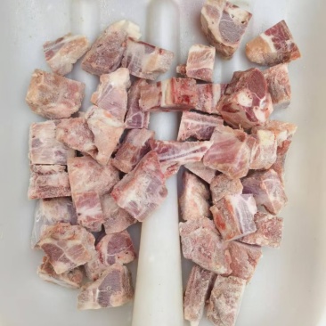 排骨粒，带肉率特别多，适合食堂，自助，餐饮，电商