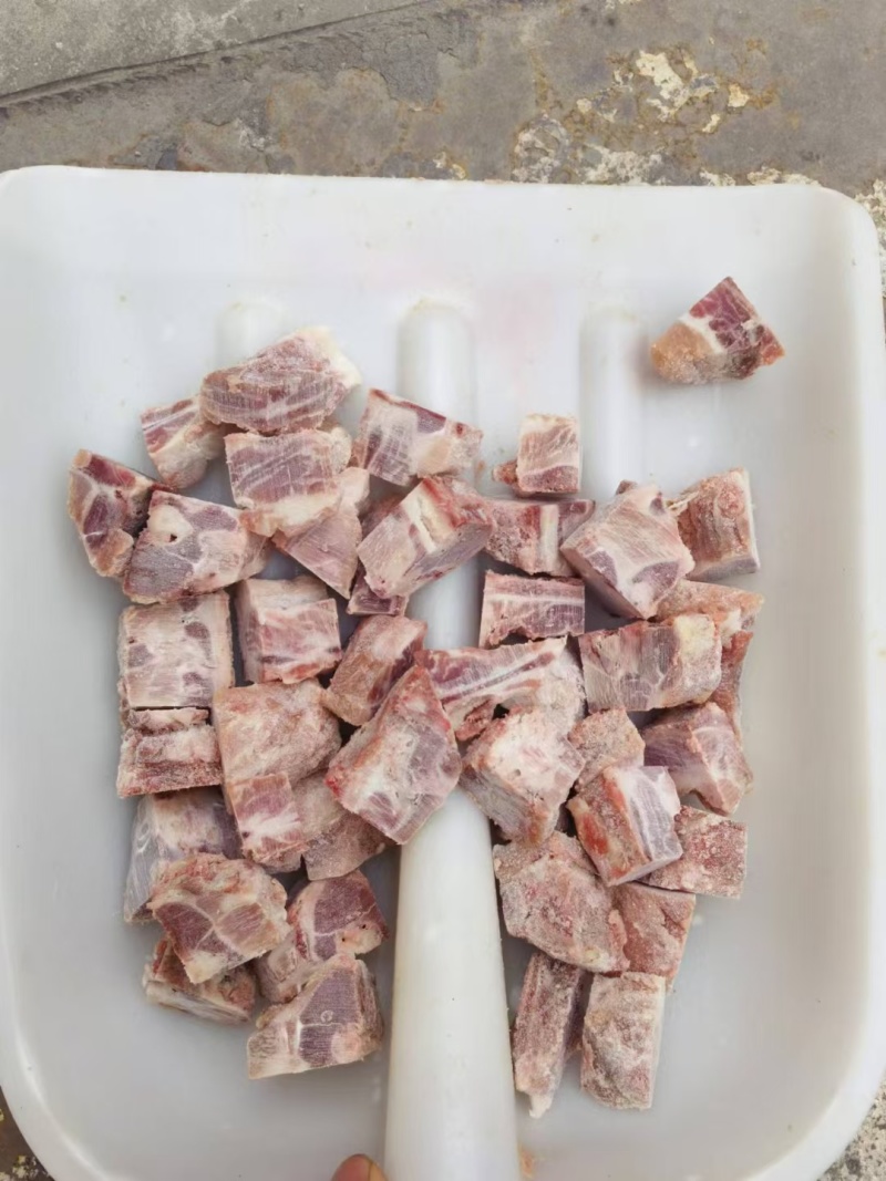 排骨粒，带肉率特别多，适合食堂，自助，餐饮，电商