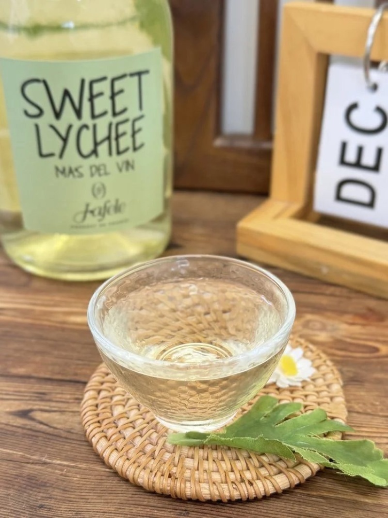 到手2瓶【嘉菲乐荔枝果味酒】750ml/瓶，发2瓶