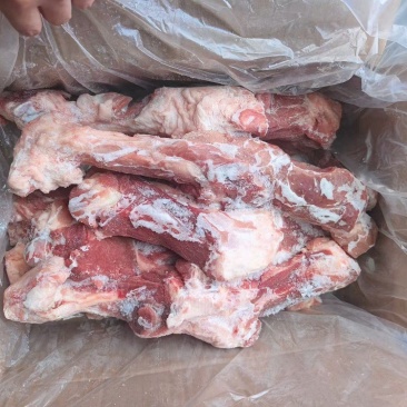 后腿骨可以加工成肉骨块