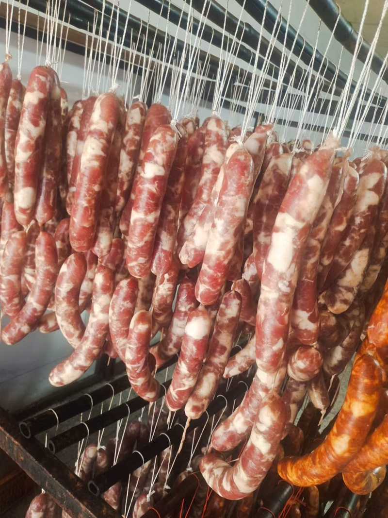 四川腊肉，香肠，自己家养的粮食猪手工制作品质经得起考验