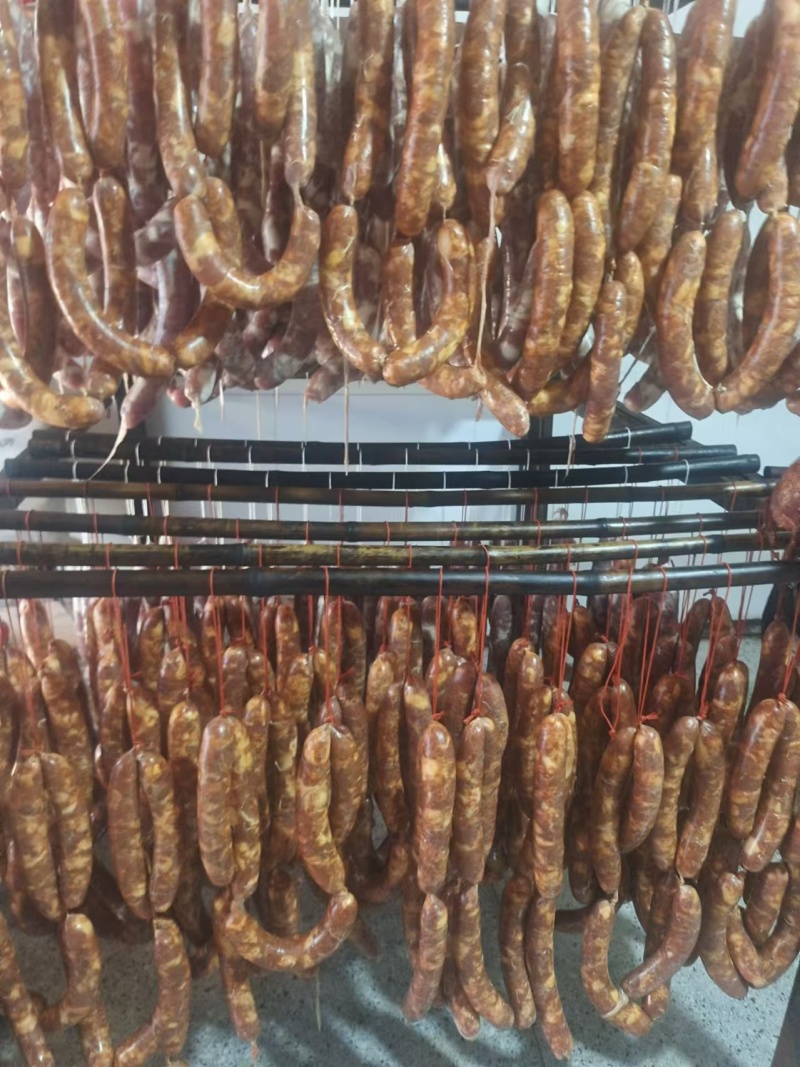 四川腊肉，香肠，自己家养的粮食猪手工制作品质经得起考验
