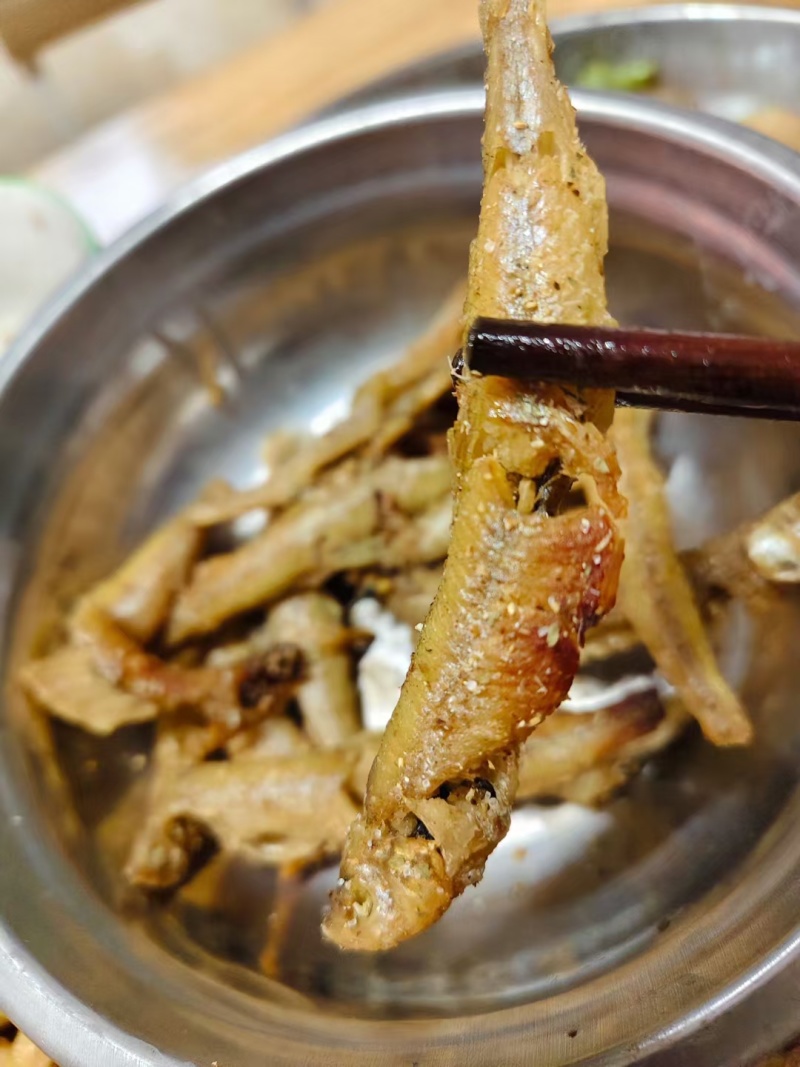小白鱼，非常漂亮的，要的赶紧赶紧