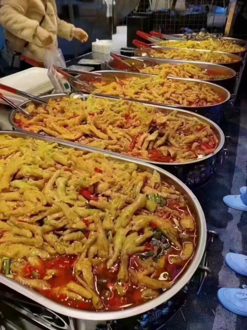 柠檬，蒜香，香辣，藤椒等种四种口味鸡爪任你选择