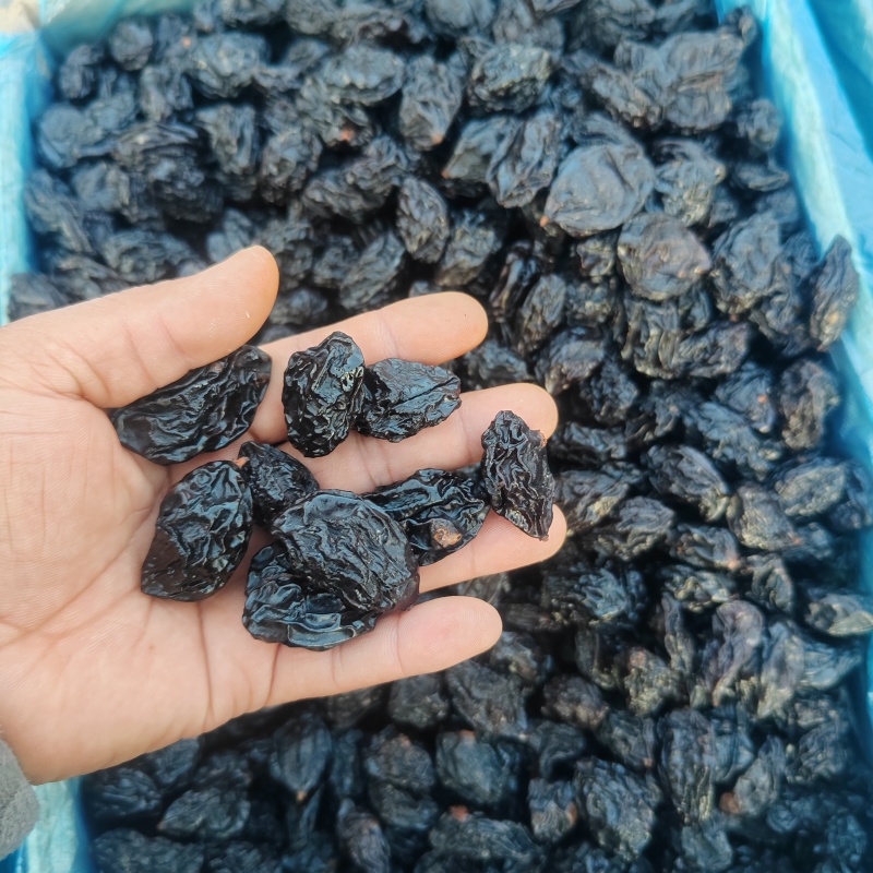 新疆西梅干，颗粒饱满，西梅干，口感嘎嘎甜，厂家批发