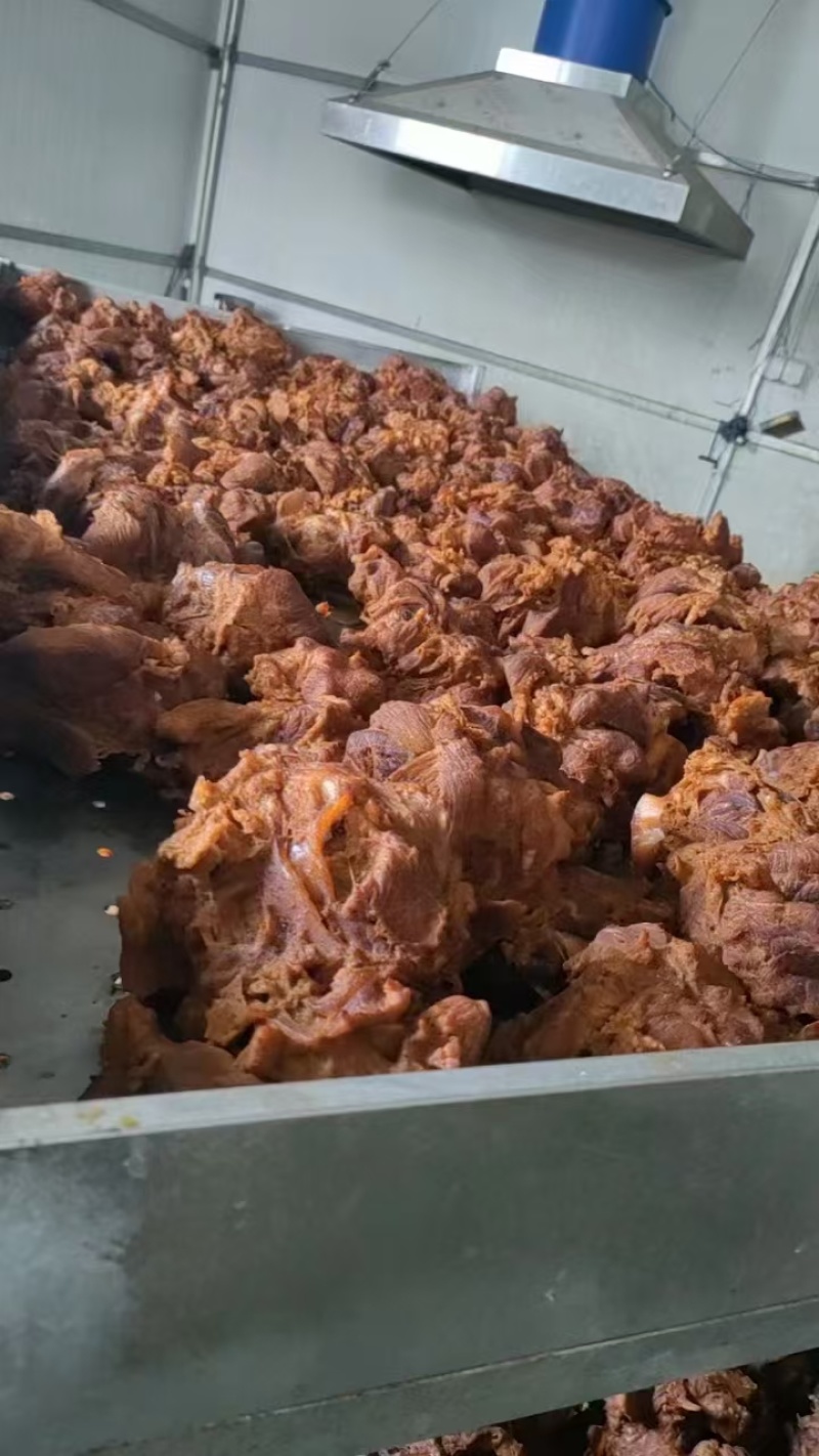 精品酱牛肉采用牛脖肉产地直发品质保证量大从优欢迎联系
