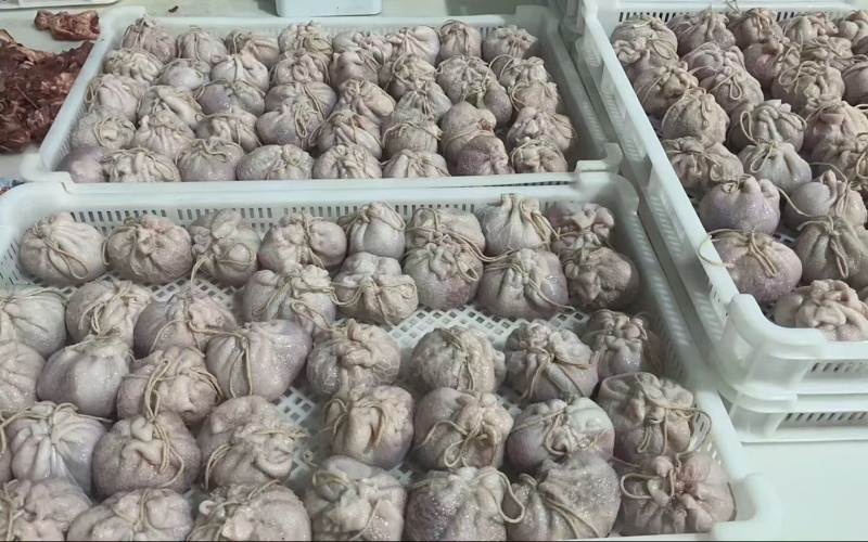肚包肉，每斤4个，不散不碎，50件送1件！