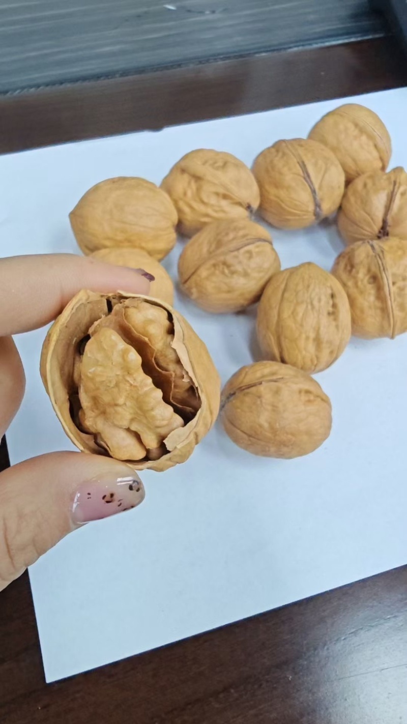 烤核桃熟核桃185纸皮熟核桃一箱2包净重9.8斤