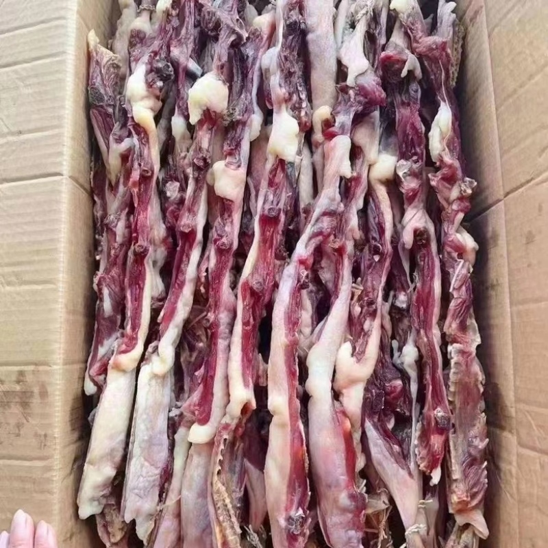 精品腊鸭条普通腊鸭条都有工厂自产自销价格便宜。