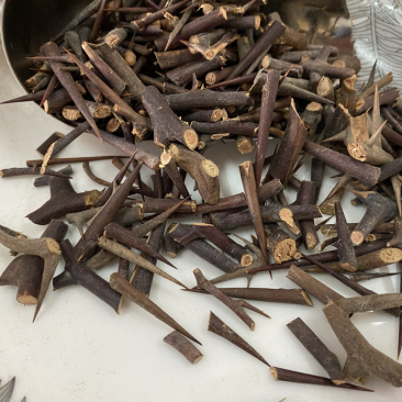 皂针皂角刺手剪老刺干货产地山东