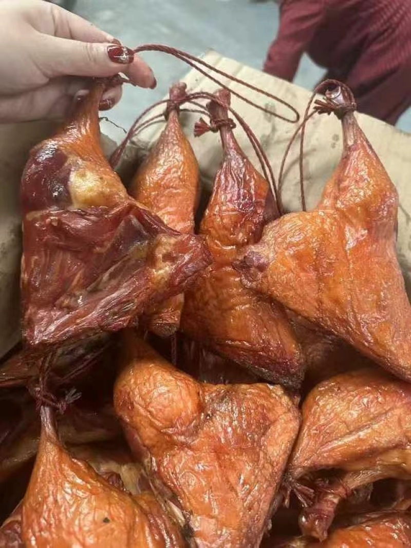 烟熏鸭边腿金黄鸭边腿预制菜地摊跑江湖展销会批发