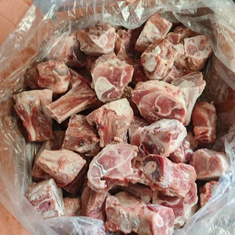 后腿骨