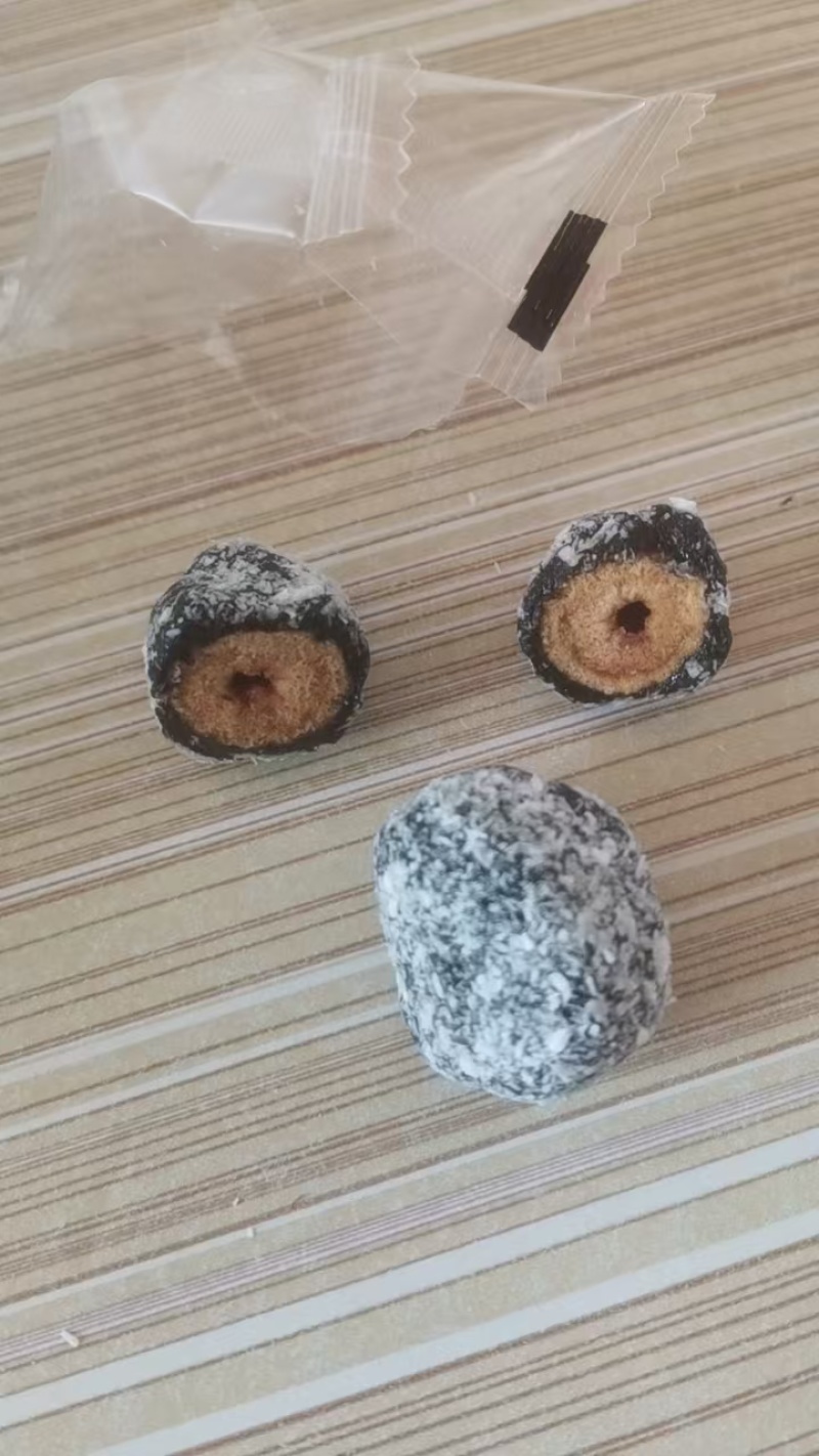 网红，椰蓉枣，新疆大枣，虎皮枣手工制作。