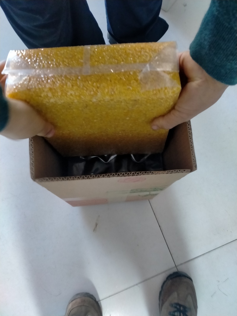 粘玉米碴子
