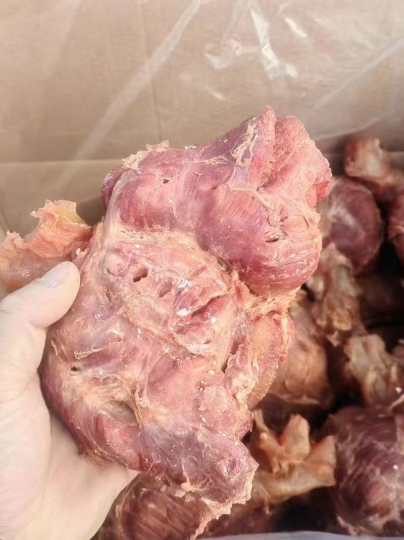 五香熟龟腱，五香牛肉，不加任何添加剂。全国冷链均可发货