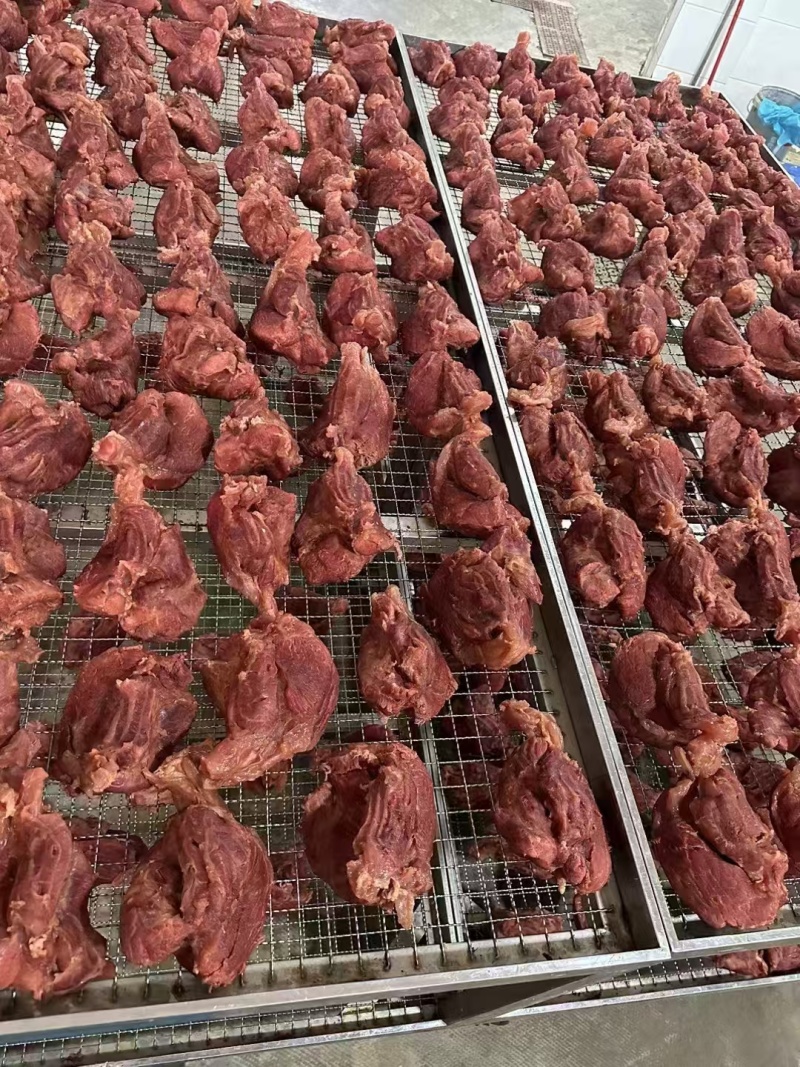 五香熟龟腱，五香牛肉，不加任何添加剂。全国冷链均可发货