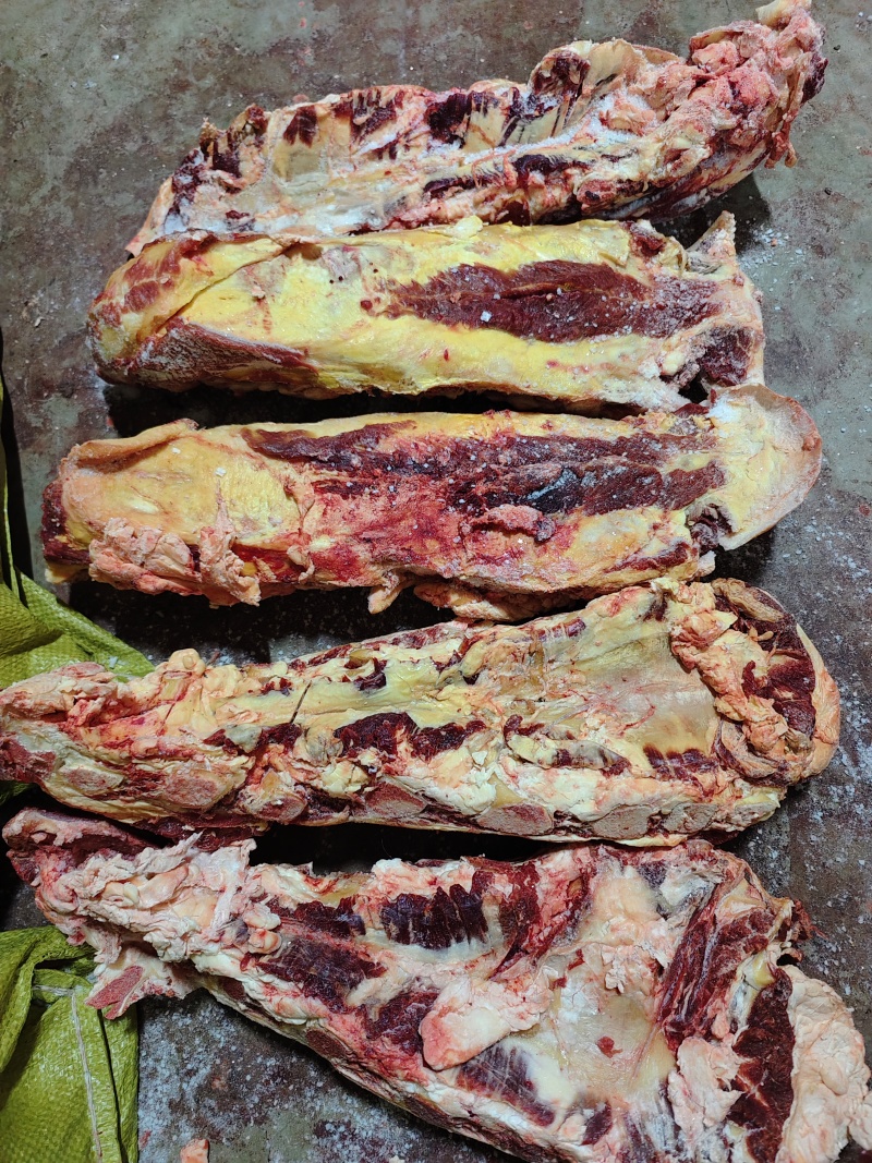 【牛胸骨】当地草原黄牛肉小胸叉，有肉有筋带脆骨，袋装