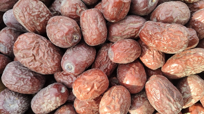 新疆灰枣和田吊干灰枣核小皮薄肉厚农户直发不加工不打蜡包邮